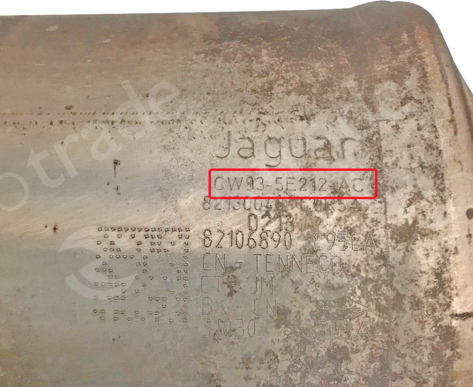 Jaguar-CW93-5E212-ACท่อแคท