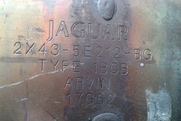 JaguarArvin Meritor2X43-5E212-BGท่อแคท